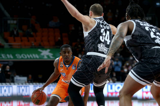 赛迎来一场 赛迎来一场