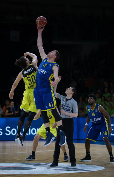 掘金对阵爵 掘金对阵爵